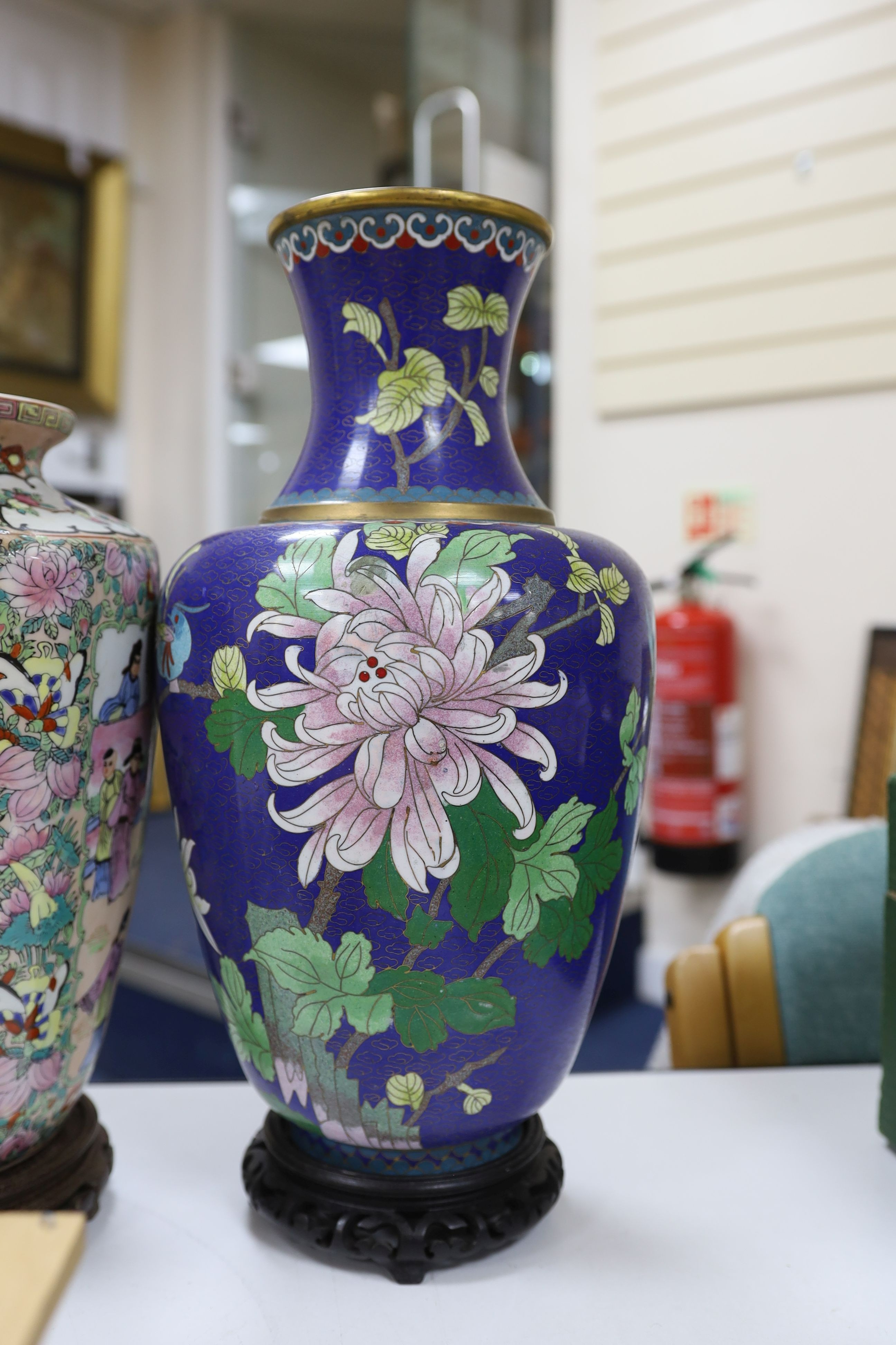 A pair modern Chinese famille rose verte vase lamps, 53cm tall, a famille rose example and Cloisonne vase (4)